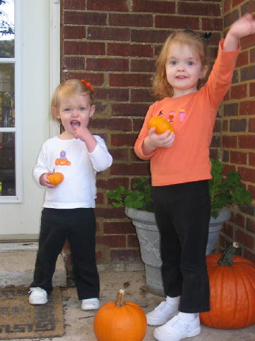 2005_10_08 Cate and Jane with pumpkins.jpg